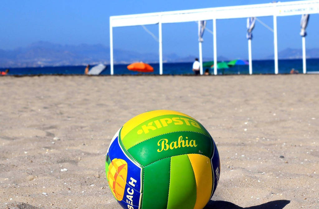 Learn Spanish & Play Volleyball Summer Camps for Teens
